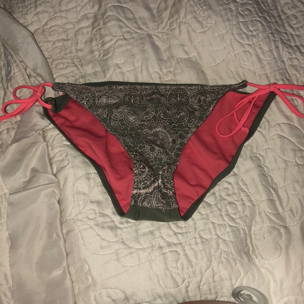 lace bikini bottoms